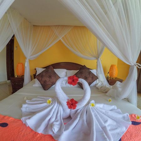 Ocean Beachfront Villa Dini Banjar  Eksteriør billede