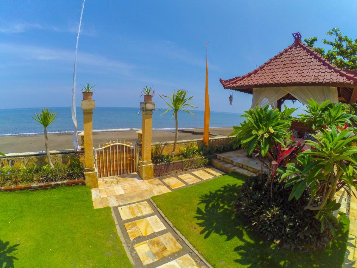 Ocean Beachfront Villa Dini Banjar  Eksteriør billede