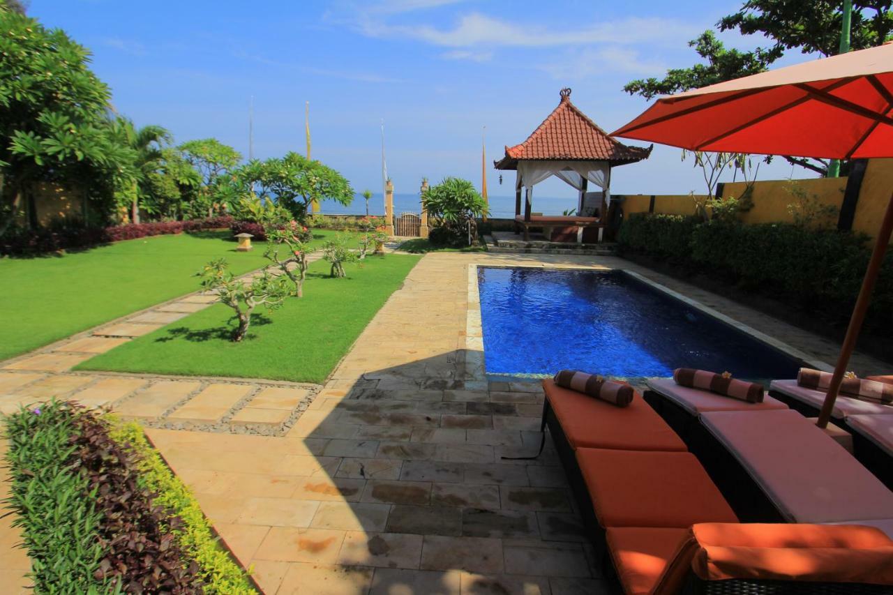 Ocean Beachfront Villa Dini Banjar  Eksteriør billede