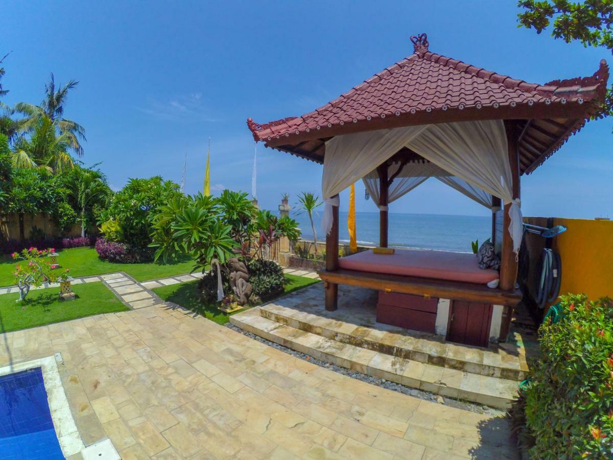 Ocean Beachfront Villa Dini Banjar  Eksteriør billede