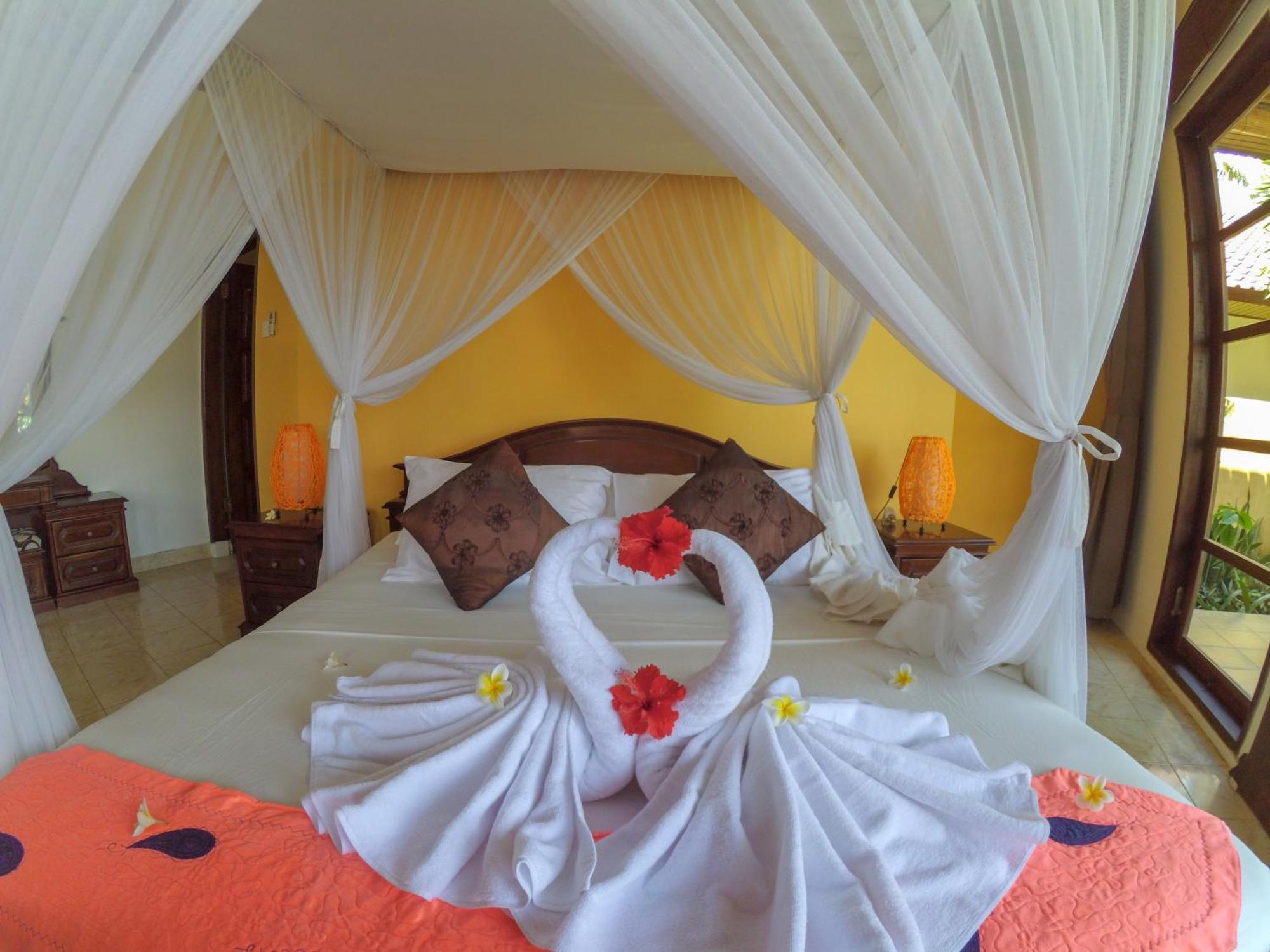 Ocean Beachfront Villa Dini Banjar  Eksteriør billede