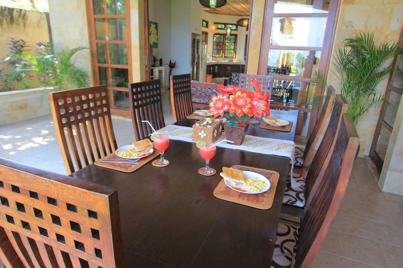 Ocean Beachfront Villa Dini Banjar  Eksteriør billede
